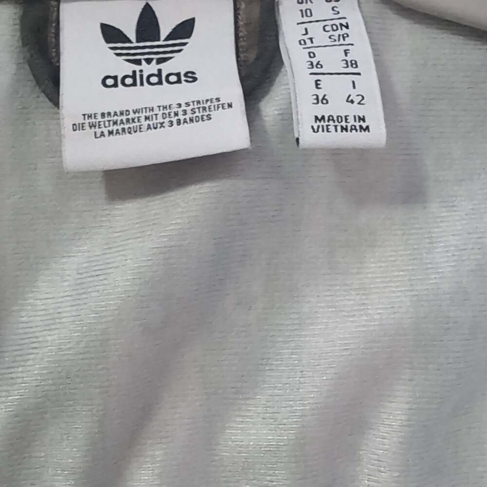 Adidas Cropped Track Jacket Ladies Sz S Camo Logo Front Zip Long Sleeves 3260
